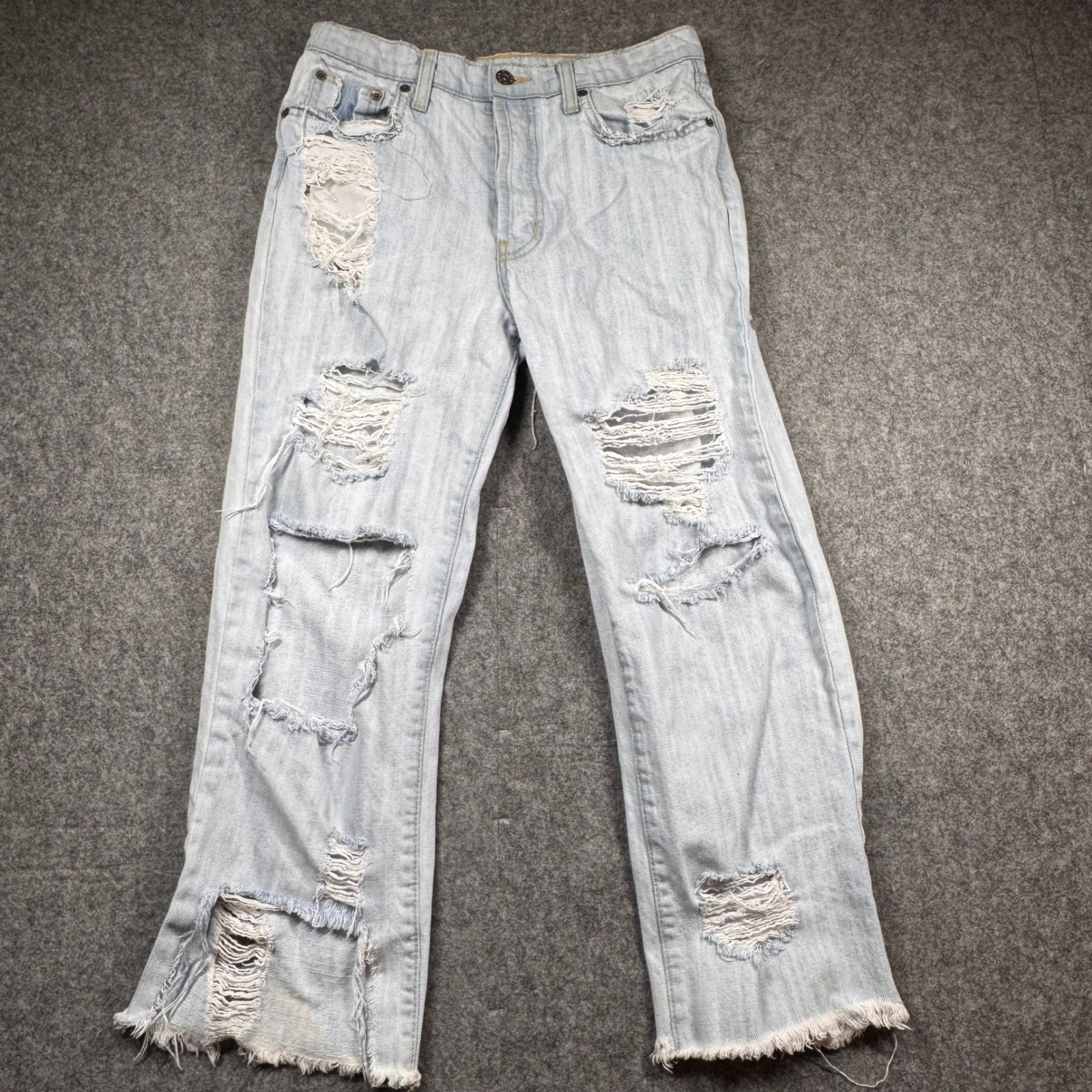 Carmar Denim Distressed Light Wash Ripped Raw Hem Jeans Womens Size 28 — image 2 of 8